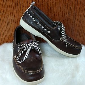 Youths Crocs ⛵ boat shoes. Size 7